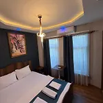 Hotel La Vien Old