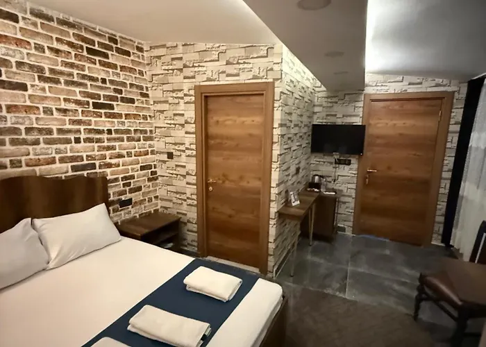 酒店 La Vien Old 3*