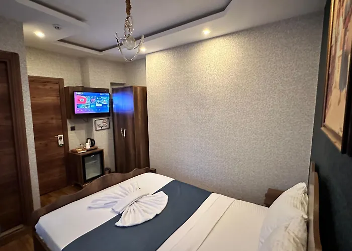 酒店 La Vien Old 3*